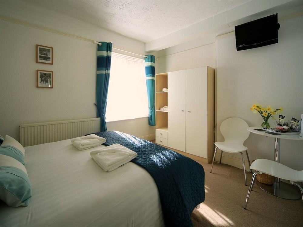 เทรนท์แฮม เกสท์เฮาส์ Bed & Breakfast เพนตัน ภายนอก รูปภาพ
